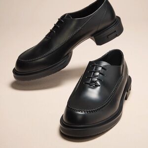 *Brand New* Fendi Lace Up Derby’s